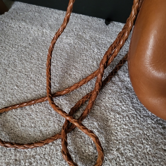 Vintage Leather Shoulder Bag 70s Hippie Tooled Purse - Picture 3 of 7